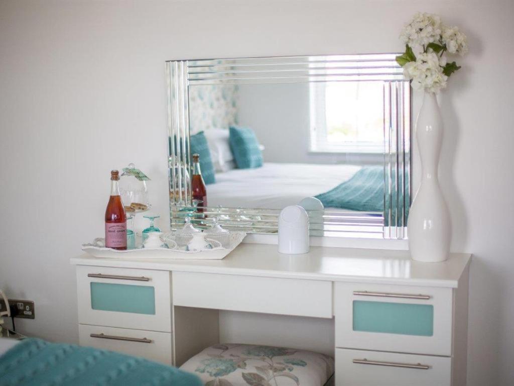 Queen Bee & B Merthyr Tydfil Extérieur photo