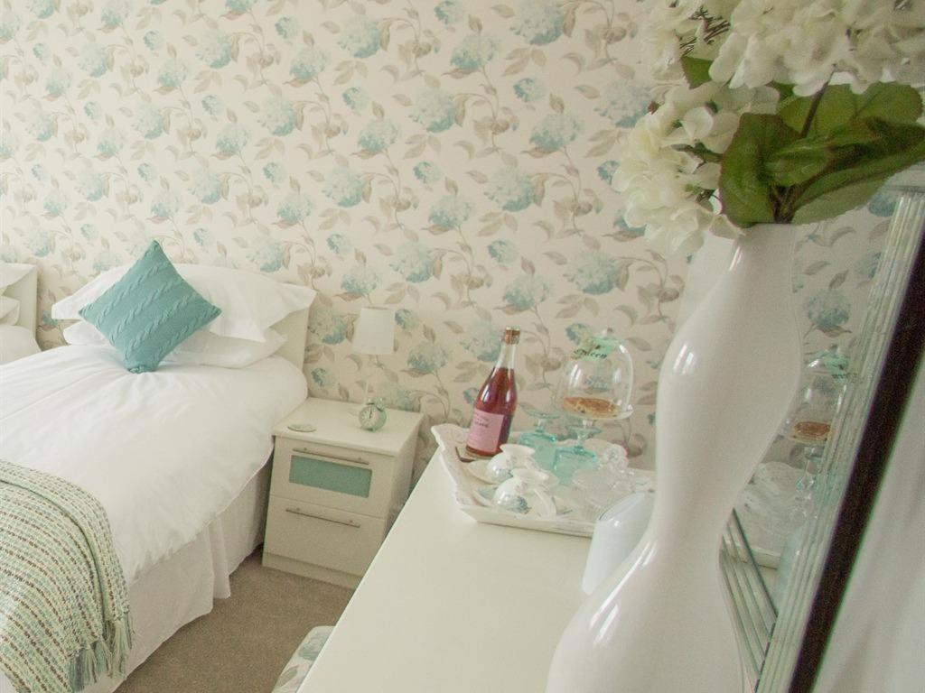 Queen Bee & B Merthyr Tydfil Extérieur photo
